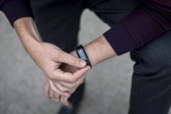 Garmin Vvosmart HR Activity Tracker -The Fitness Equipment Store 10c272d06794d3e5785d5e7c5356e9ff 5d0a753f67897 600x400 1