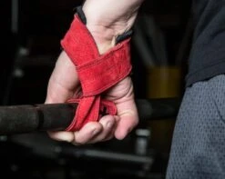 Harbinger Padded Leather Lifting Straps -The Fitness Equipment Store 86ecfcbc1e9f1ae5ee2d71910877da36 5d0a757e6358d 600x479 1