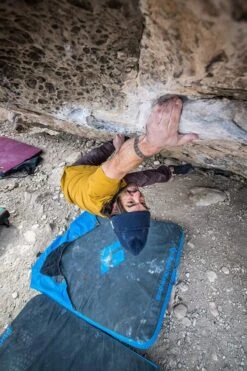 Black Diamond White Gold Loose Chalk -The Fitness Equipment Store a554f89dd61cabd2ff833d3468e2008a 5d0a755c2df46 600x900 1