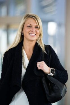 Garmin Vivoactive Smart Watch -The Fitness Equipment Store df9028fcb6b065e000ffe8a4f03eeb38 5d0a75401f9a8 600x893 1